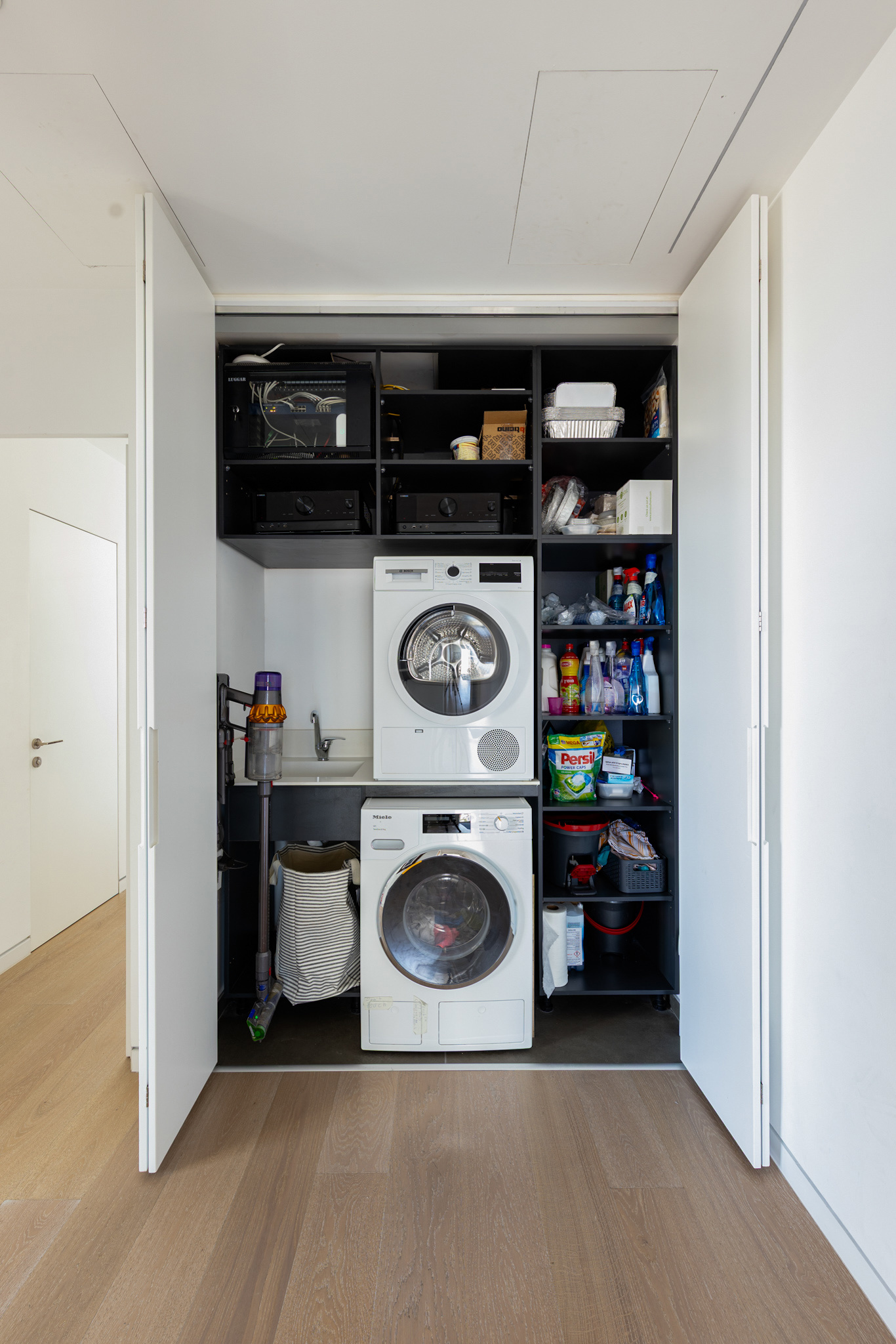 Laundry Open